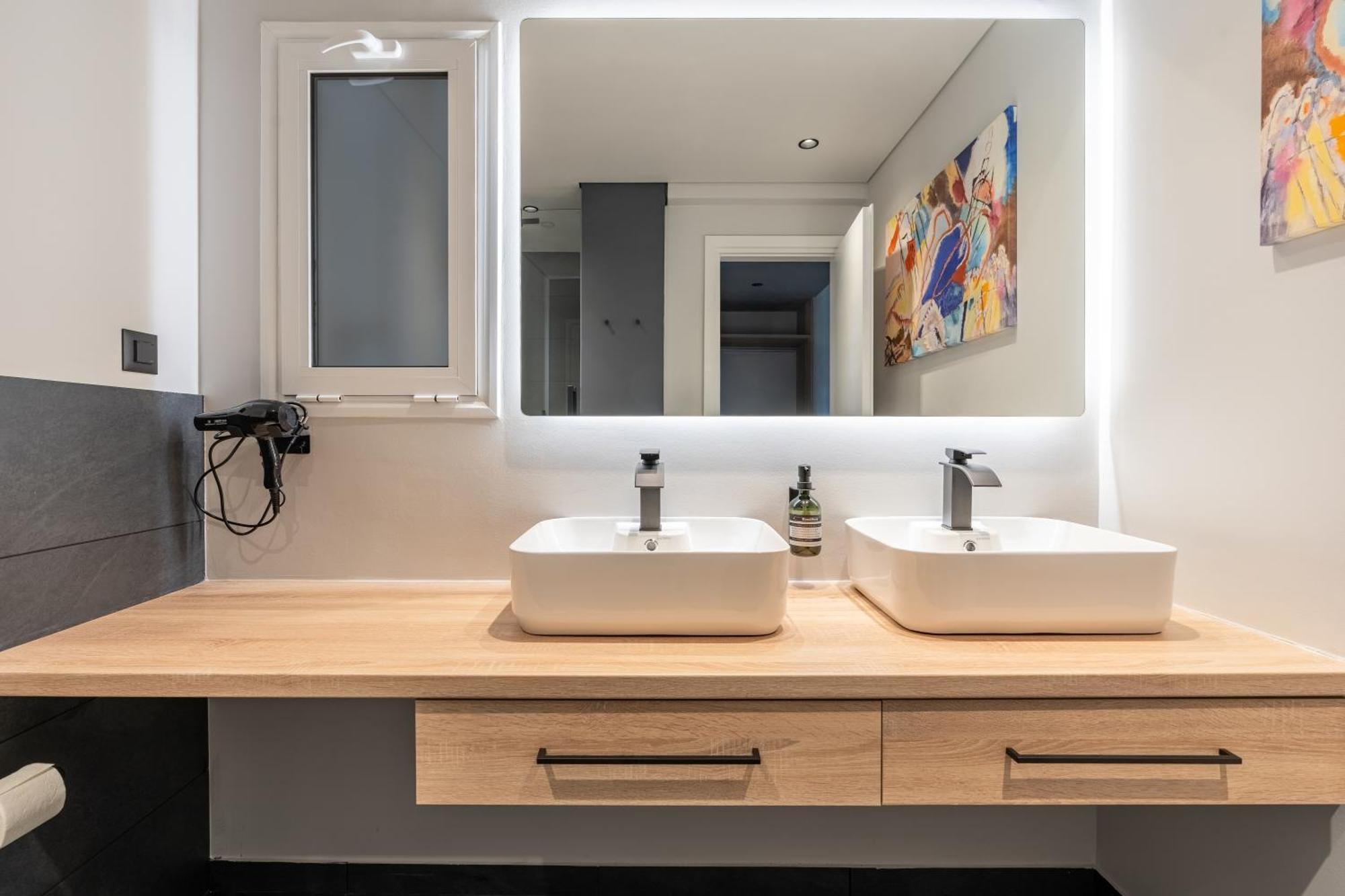 Athena Blue Lux Apartments 2Br 2Ba With City Skyline View, Near Kolonaki Αθήνα Εξωτερικό φωτογραφία